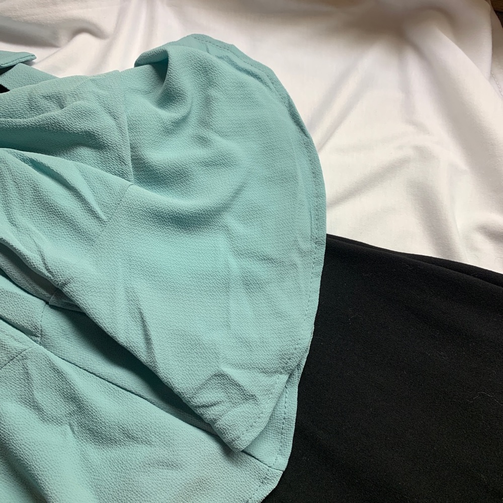 NWT Vici Infatuated Wrap Dress in Pistachio - Picture 4 of 4